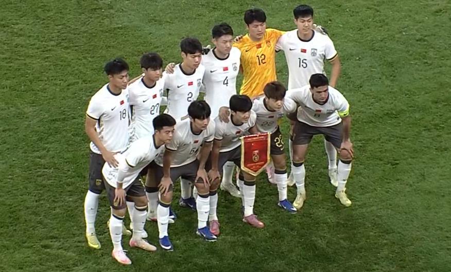 杜月徵不讲理世界波破门！U23国足1-0小胜越南队，1胜2平屈居亚军